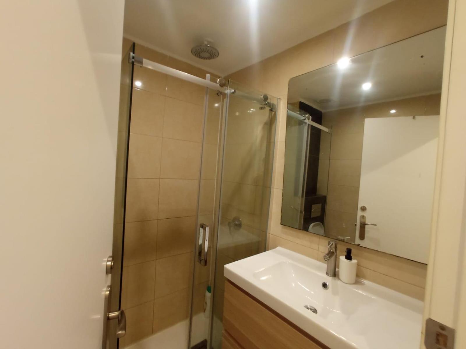 Private Rooms On Tamarit Street Барселона Экстерьер фото